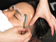 ロヴァル(ROVAL)の雰囲気（barberならではのシェービングがオススメ！）