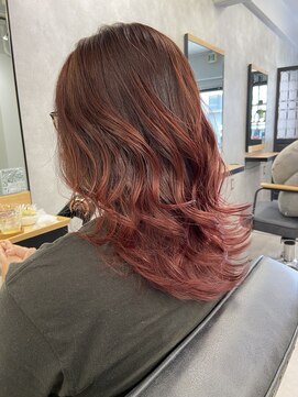 クラン 岡本(Chlan) ブリーチ必須!バレイヤージュピンクカラー