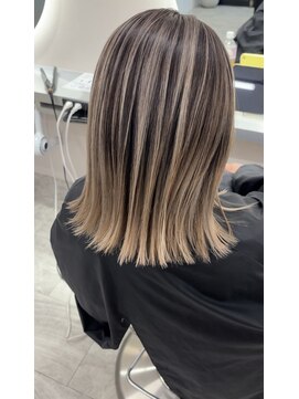 リュストル 町田(LUSTRE) ブロンドバレイヤージュ