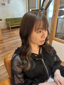 イーリージョン(E region) オリーブベージュカラー