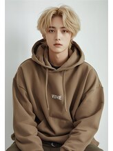 プライズ 成増店(prize) ミルクティーベージュハイトーンメンズ韓国ヘアセンターパート