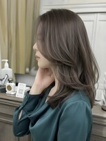 アデル 青山(Adele) 白髪ぼかし×透明感ハイライトカラー