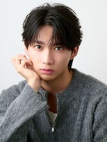 アロ 渋谷(Alo)&nbsp;黒髪センターパート×毛流れニュアンスパーマ