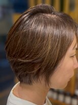 ムニ ミズホ ヘアー(muni Mizuho)&nbsp;大人ショート×白髪ぼかしベージュ