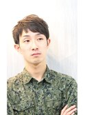さりげなく決めるナチュラルショートスタイル