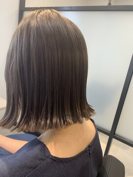 アールサロン オカザキ(Rr salon.OKAZAKI) 切りっぱなしボブ