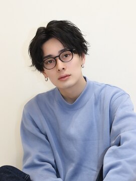 ベーア メロー(Bar mellow) センターパート黒髪ウェーブマッシュ