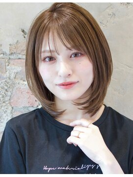 アフロート ルヴア(AFLOAT RUVUA) 小顔効果抜群★顔周り【30/40/50代◎ふわっとひし形レイヤー】