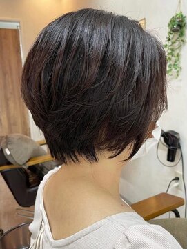 カロル 川口(Calor) 大人可愛い/黒髪前下がりショートボブ丸みショート◎抜け感ヘア