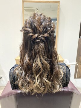 リファイン バイ アフィナー 本厚木店(Refine by Afinar) ハーフアップ【本厚木】