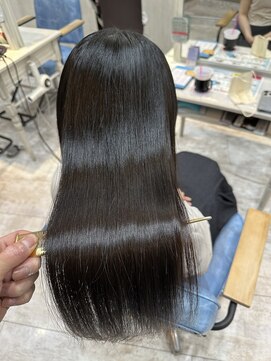 アルーシェ 心斎橋(Alushe) オリーブアッシュ