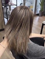 ヴィフ 大船(VIF)&nbsp;ハイライトカラーケアブリーチダブルカラー白髪ぼかし脱白髪染め