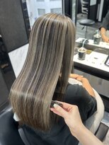 ピリオド 蒲田(Period.) 髪質改善/バレイヤージュ/シルバーアッシュカラー/蒲田/近藤