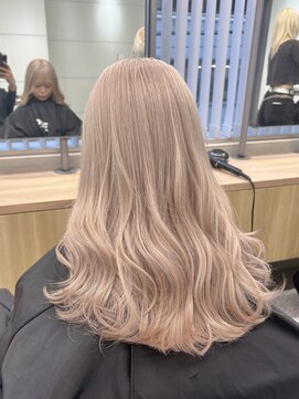 ペレ 渋谷(PELE) デザインカラー/レイヤーカット/ウェットヘア/オリーブベージュ