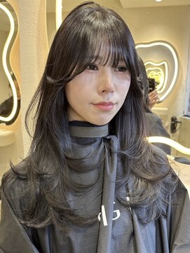 サイン 渋谷(SIGN) ザクザクレイヤーカット巻き方簡単ロング韓国アイドル表参道渋谷