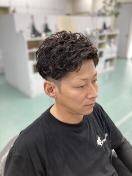 カーム(CALM)の写真/ちょっとしたスタイリングのアクセントから流行のスタイルまで幅広く対応◎パーマ初の方もご相談ください♪