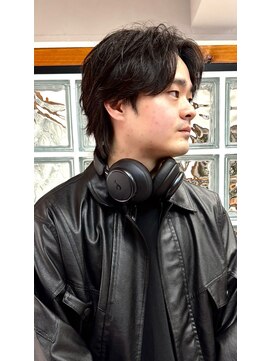 アイダブリューティー ヘア デザイン(IWT hair design) センターパートフェザーパーマ【大名/パーマ/メンズカット】