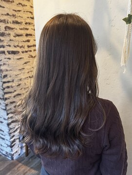 髪質改善ヘアエステサロン スロウ(SLOW by opsia) ツヤのあるbeige brown