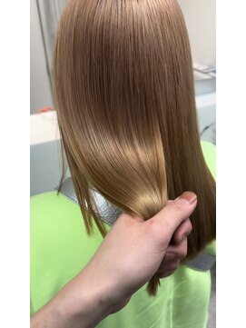 メゾン(Maison) 三宮/ダブルカラー/ハイトーン/ブリーチ/カラー/インナーカラー