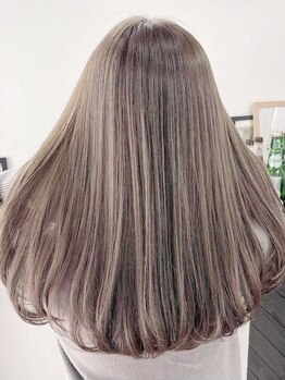 ハイライト 吉塚店の写真/カラーの傷みにお悩みの方必見!カラー専門店が厳選のトリートメントや髪質改善でカラーをするほど艶々に◎