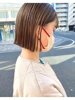 グーム(goom.)&nbsp;20代30代切りっぱなしグラデーションハイライトミニボブ前髪なし