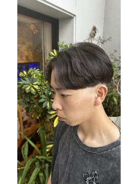 グリーム(Gleam) ナチュラルパーマセンターパート