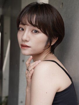 カライング(ing) 大人可愛い20代30代40代黒髪前下がりひし形小顔ボブ丸みショート