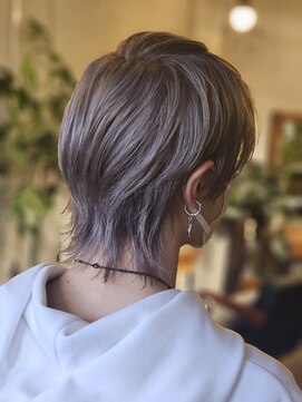 ヘアードレスビュー(hair dress V.I.E.W) メンズウルフ×シルバーアッシュ