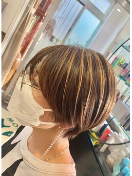 ヘアークリアー 草加 ミルクティーショートボブ