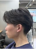 メンズリバースセンターパートニュアンスパーマブルーブラック
