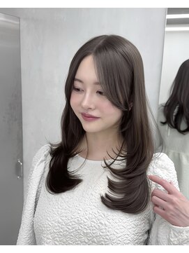 バレット 福岡天神(VALETTE) ミディアムレイヤー/顔まわりカット