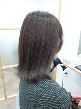 レイ 津田沼(Lei) 大人ガーリー/ダークアッシュ/似合わせカット［津田沼］