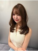 オリーブベージュ×レイヤーカット