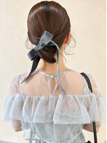 エーライン美容室(A-line) リボンが映える上品シニヨンアレンジ|結婚式・前撮りヘアにも