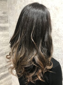 ヘアー ブランコ(hair Blanco) パールグレーグラ＆バレイヤージュ