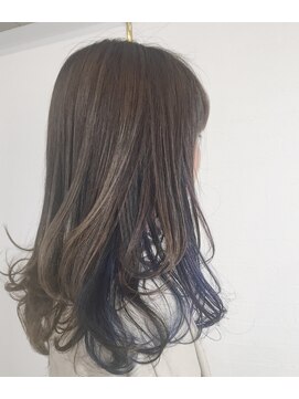 アプリ バイ リアン 浦和(appri by Rien) インナーカラー×ブルーappriイヌイ