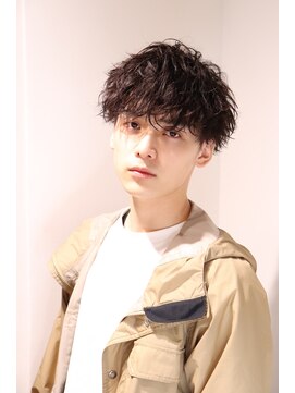 ネイビー(NAVY) 攻めた男のウェーブパーマ 無造作束感マッシュショート