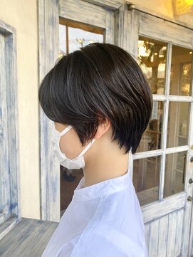 エイミーバイアフロート(amie by afloat) ◇ 小顔効果抜群!黒髪ショート