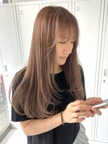 ヨロ 小岩(YOLO) ミルクティーグレージュハイライトケアブリーチレイヤーカット