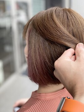 フレイムスヘアデザイン(FRAMES hair design) インナーカラーピンク×大人ボブ