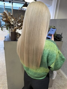 メリー オオサカ(Merly Osaka) 冬に似合う！ホワイトカラー_snow white beige_