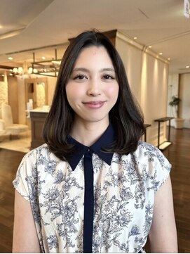 ザック ヴィ(ZACC  vie) レイヤーカット/セミロング/艶カラー/学割U24