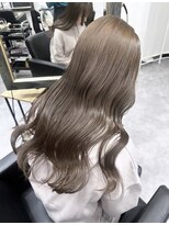 リア(riah)&nbsp;ダブルカラーミルクティーベージュレイヤーカット韓国ヘア