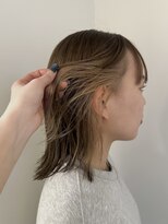 トナリ(tonari)&nbsp;イヤリングカラー ベージュ