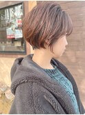 ショートボブ