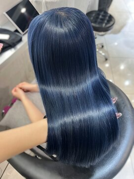 ユーフォリア 池袋東口駅前店(Euphoria) 【MITSUKI指名】色落ちまで可愛く♪ネイビーブルー