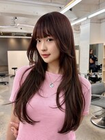 ヒュー 広島(HEW)&nbsp;Y2Kザクザクフェイスレイヤーワイドバングロングへア20代30代