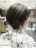 「岩田莉奈」ハイライトで白髪ぼかし★くびれショートボブ　新宿