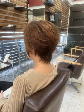 ヌードカラー(NUDE COLOR) 大人綺麗めショート