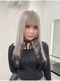 ホワイトカラー/グレージュ/レイヤーカット